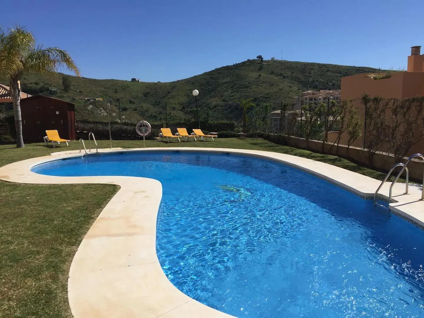 Luxury Escape - 3Br Penthouse, Breathtaking Views, Pool, In The Heart Of Costa Del Sol! Apartment Sitio de Calahonda