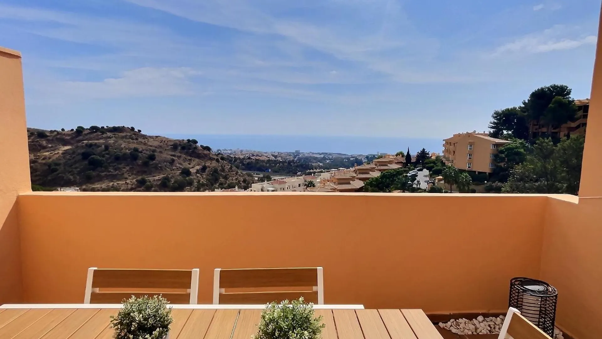Luxury Escape - 3Br Penthouse, Breathtaking Views, Pool, In The Heart Of Costa Del Sol! Apartment Sitio de Calahonda